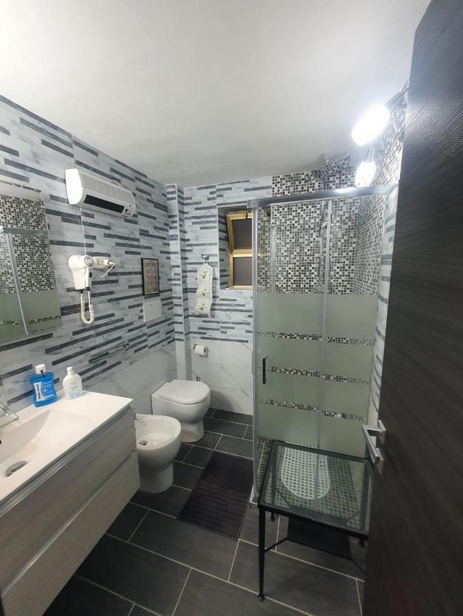 קטאניה Piazza Verga Home מראה חיצוני תמונה