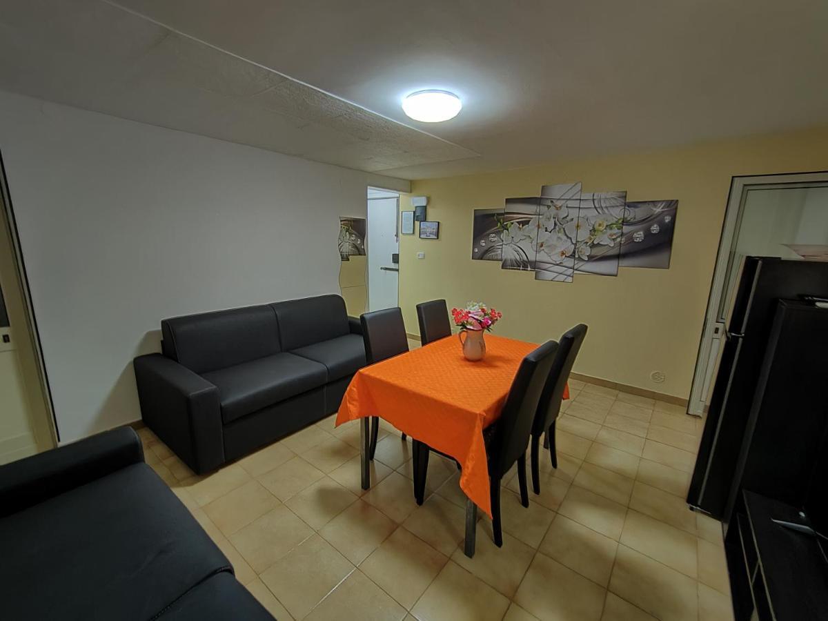 קטאניה Piazza Verga Home מראה חיצוני תמונה