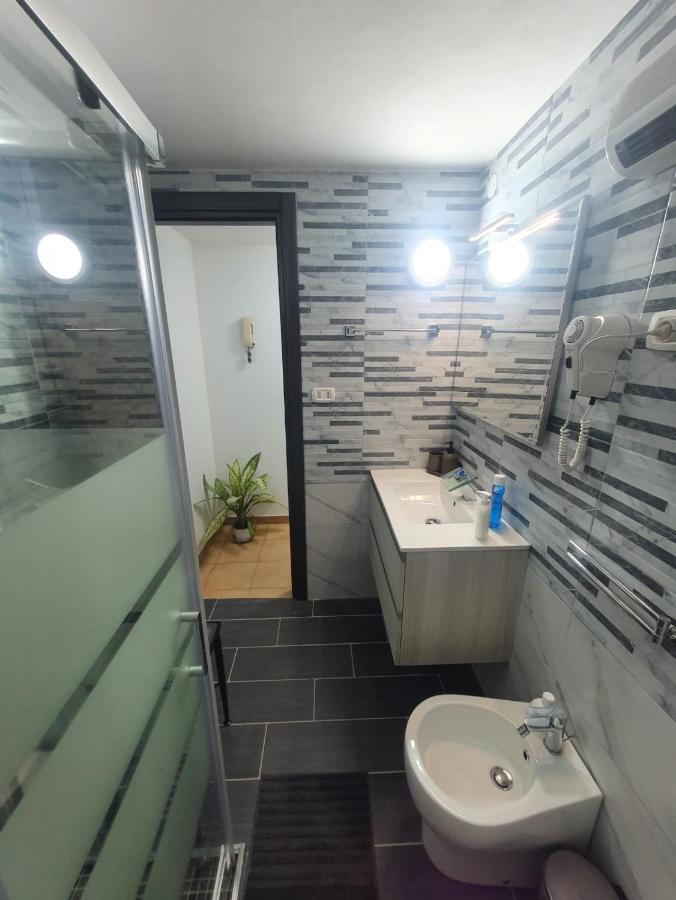קטאניה Piazza Verga Home מראה חיצוני תמונה